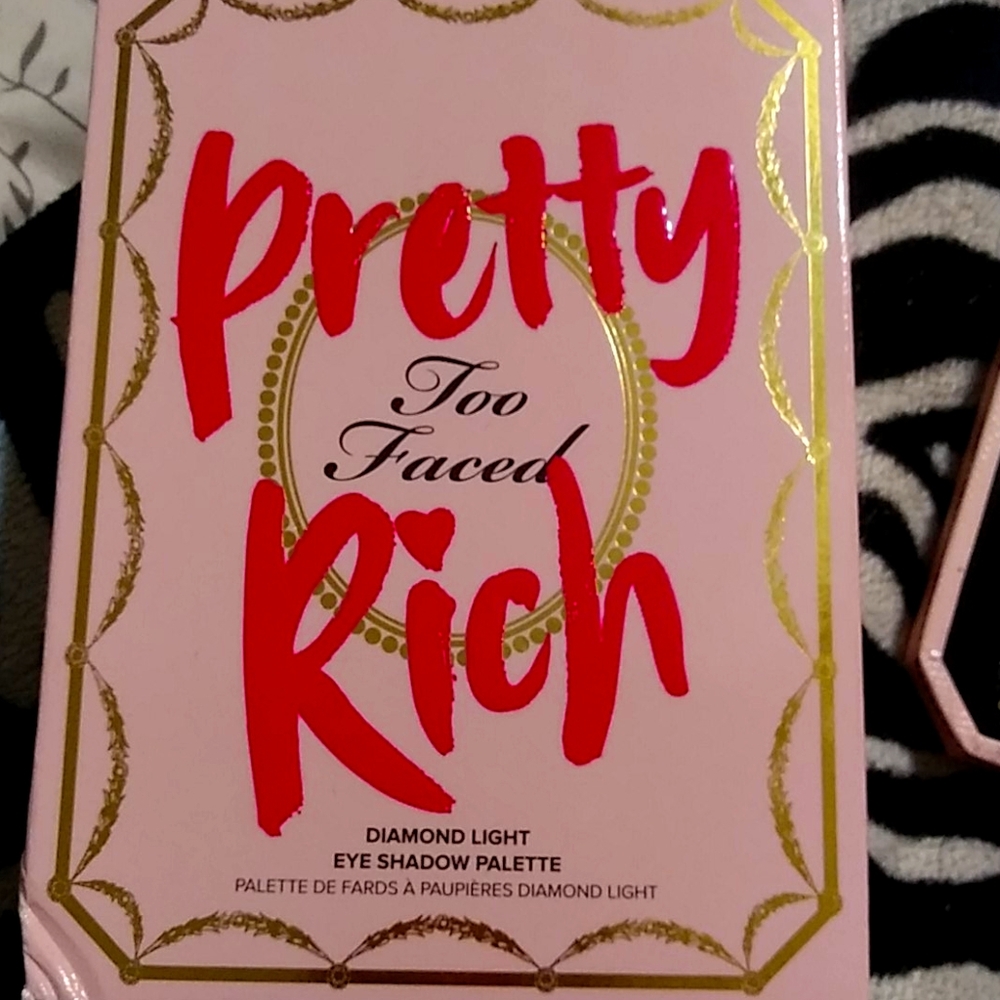 Too Faced shadow palette